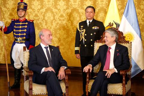 Nuevo embajador de Argentina en Ecuador presentó sus cartas credenciales