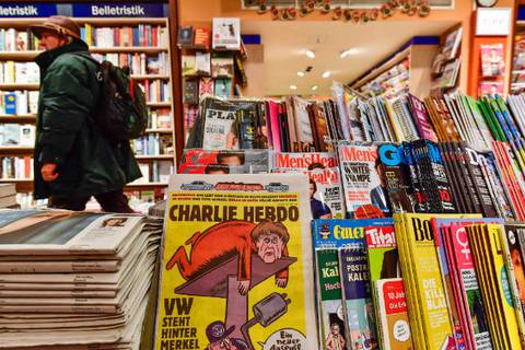 Muere el dibujante danés de las caricaturas de Mahoma que culminó en la masacre Charlie Hebdo