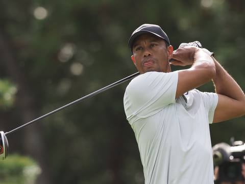 Tiger Woods sufre múltiples lesiones en las piernas y ha sido sometido a cirugía tras accidente en automóvil