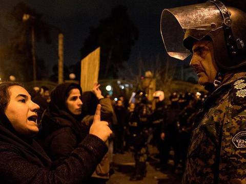 ¿Por qué protestan en Irán y qué piden los manifestantes?