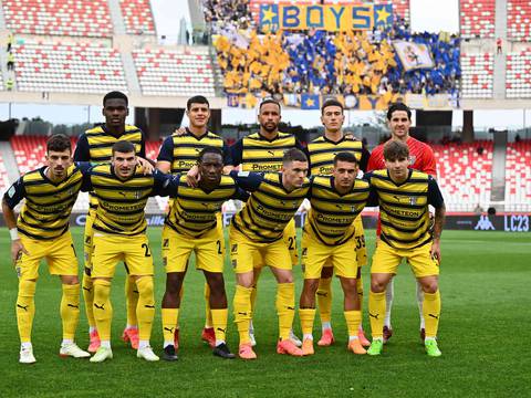 ¡Un histórico! Parma regresa a la máxima división en Italia