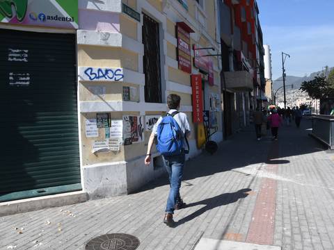 “Es una joya, no solo de los quiteños, sino de todos los ecuatorianos”: esta es la sanción por hacer grafitis en el centro histórico de Quito