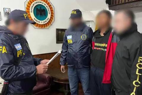 Ministerio de Seguridad de Argentina expulsa a dos ecuatorianos que estarían vinculados con alias ‘Fito’