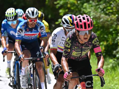 ¿Cómo van los ecuatorianos Jhonatan Narváez y Alexander Cepeda en el Giro de Italia 2024?