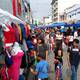 Sin importar el sol, Bahía de Guayaquil se repleta por compras de ropa y regalos a una semana de Navidad