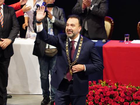 El alcalde Pabel Muñoz se ausentará de su cargo por viaje a Roma