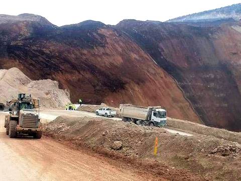Se suspenden las operaciones de rescate de nueve mineros atrapados en una mina de oro en Turquía