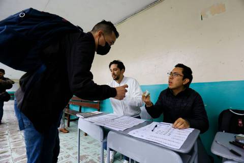 Consulta popular de Daniel Noboa: dos códigos laborales y no eliminar la tabla de consumo de droga, proponen analistas 