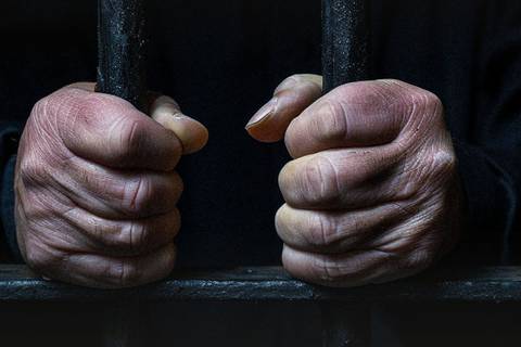 Dictan prisión preventiva a hombre de La Concordia por presunta violación incestuosa