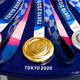 Los galardones en los Juegos Olímpicos, de coronas de laurel a medallas metálicas con materiales reciclados