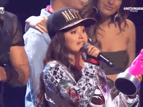 Rubí Ibarra recibió el premio MTV a la "Bomba Viral" del año, entre aplausos y abucheos
