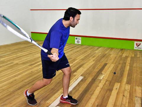 Concentración y rapidez, la clave del squash