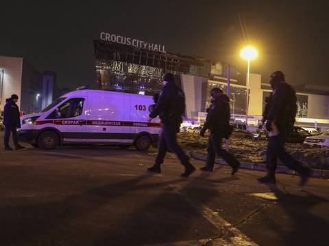 Sube a más de 60 la cifra de muertos por ataque en sala de conciertos de Moscú reivindicado por el  Estado Islámico 