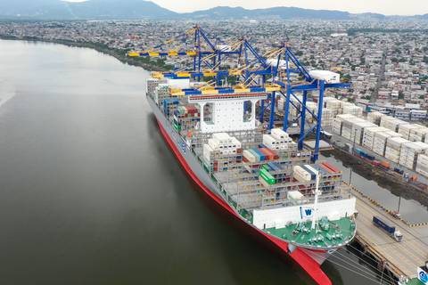 El buque más grande de naviera taiwanesa Wan Hai Lines atracó en el Terminal Portuario de Guayaquil  