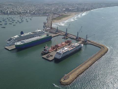 Puerto de Manta, en medio de obras y conflicto entre concesionaria y Autoridad Portuaria