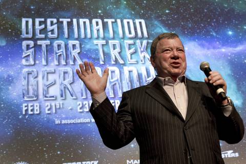 El viaje al espacio del actor William Shatner ha sido postergado por Blue Origin