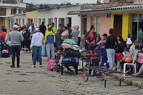 ‘Somos gente de bien y trabajadora, pero no logramos regularizarnos’: el peregrinaje de regreso de venezolanos que salen de Perú