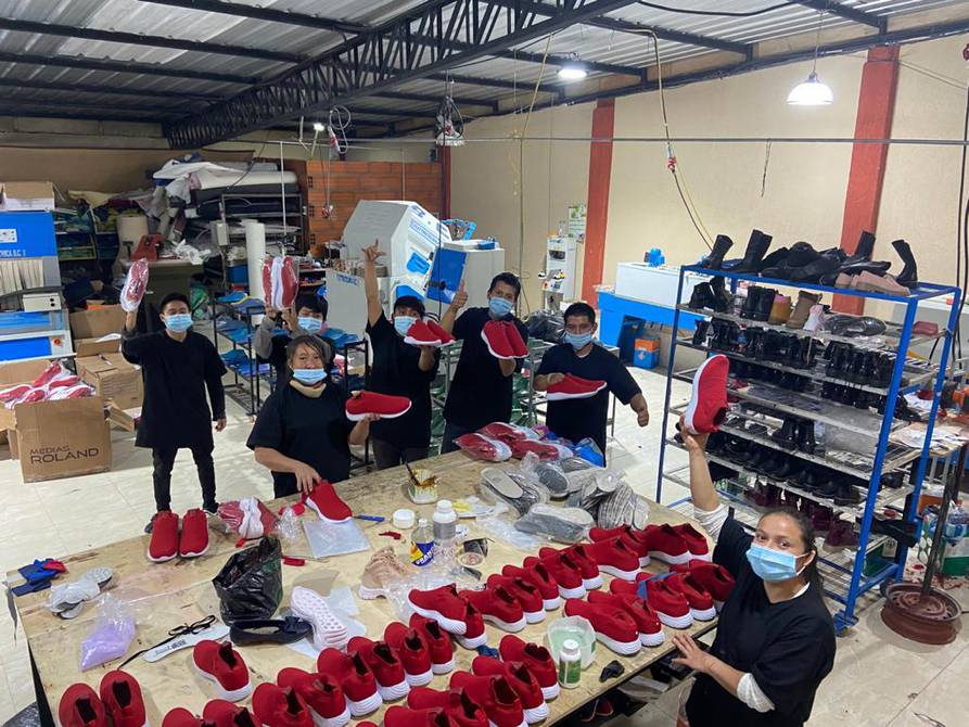 La Pisada Roja que inspir a j venes emprendedores y dio trabajo a