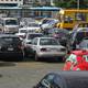 Unos 70 carros retenidos en ingreso a Guayaquil por incumplir restricción vehicular, elevado tráfico en el puente