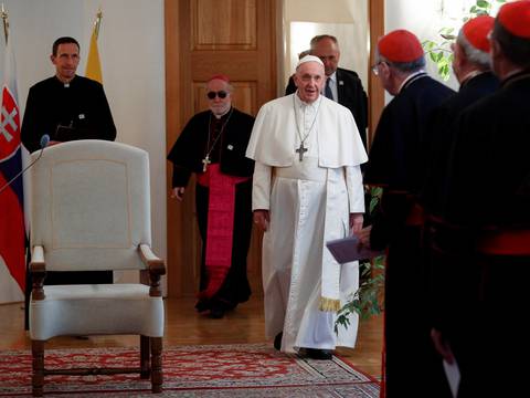 El papa Francisco pide en Eslovaquia esfuerzos para una Europa libre de ideologías