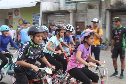 En Milagro, niños y jóvenes participaron en jornada deportiva por el Día de la Bicicleta y del Medio Ambiente
