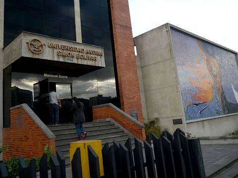 Gobierno transferirá recursos a la Universidad Andina Simón Bolívar de forma rápida