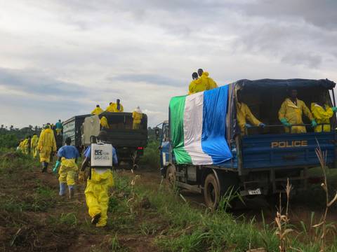 Más de 400 cadáveres son recuperados tras deslaves en Sierra Leona 