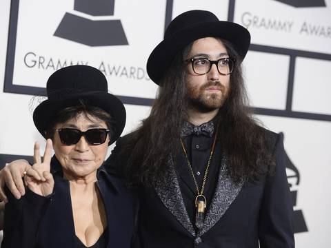Sean Ono Lennon y Yoko Ono trabajaron en disco con canciones remasterizadas de John Lennon