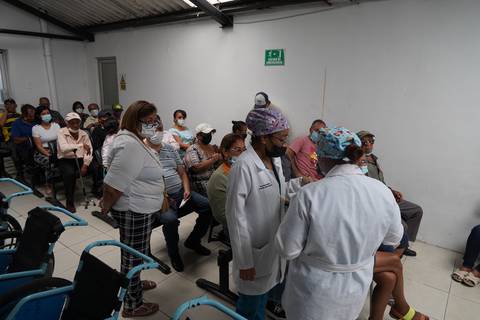‘Estamos a punto de cerrar algunos servicios’, dicen en hospital León Becerra por deuda de $ 2,7 millones que mantiene Gobierno