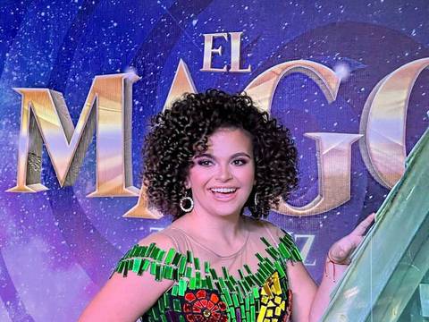 Lucerito Mijares, la hija de Lucero, vuelve triunfante al teatro tras su recuperación de una lesión de tobillo