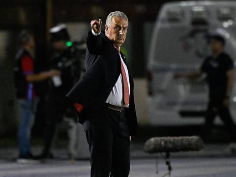 Gustavo Alfaro define nómina de Costa Rica para buscar cupo a Copa América ante Honduras de Reinaldo Rueda