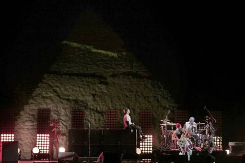 Red Hot Chili Peppers estremecieron las pirámides de Egipto