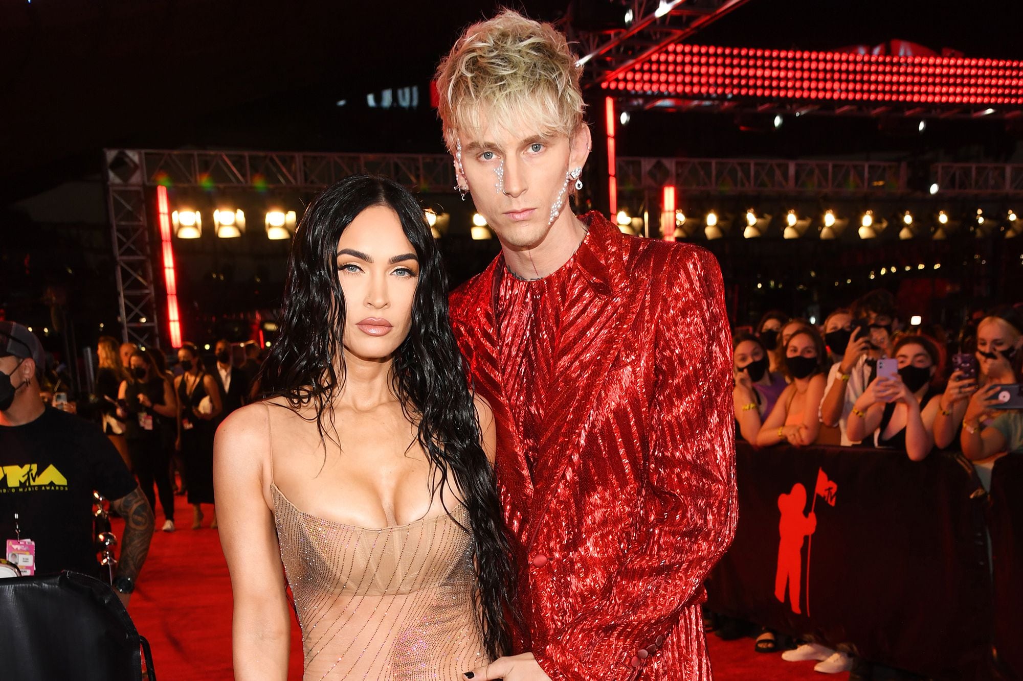 Megan Fox reaparece para hablar sobre presunta ruptura con Machine Gun Kelly: ‘Tienes que dejar que esta historia muera’