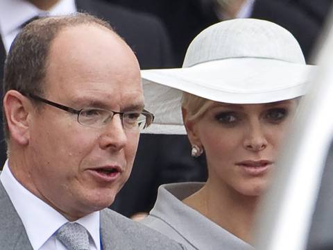 Alberto de Mónaco le paga a su esposa Charlene para que cumpla con su papel de consorte, afirman medios franceses
