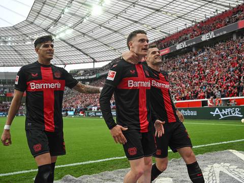 Bayer Leverkusen de Piero Hincapié no renuncia al sueño del ‘triplete’ en semifinales de Europa League