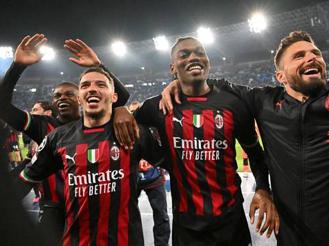 AC Milan pasó a las semifinales de Champions League tras eliminar al Napoli en el estadio Diego Maradona