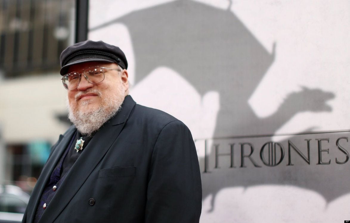 George R.R. Martin autor original de ‘Game of Thrones’ firma contrato millonario con HBO