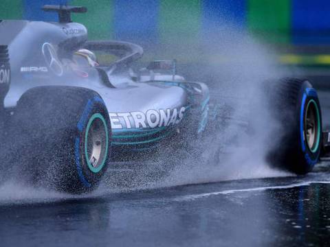 La lluvia es una ‘bendición’ para Lewis Hamilton en F1