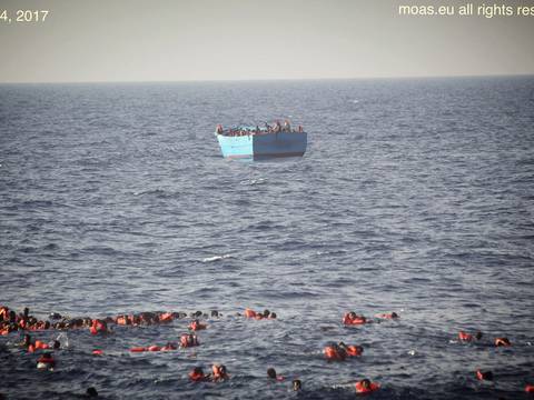 Más de 30 inmigrantes mueren ahogados en el Mediterráneo