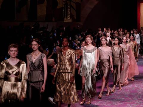 Semana de la Alta Costura en París denominado por deidades feministas de Dior