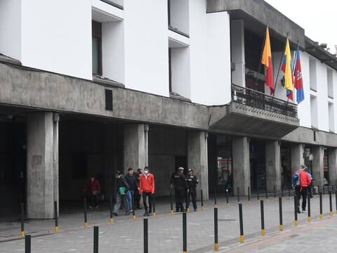 La nómina más alta del país: 10.000 empleados, la herencia laboral que recibirá el nuevo alcalde de Quito, Pabel Muñoz