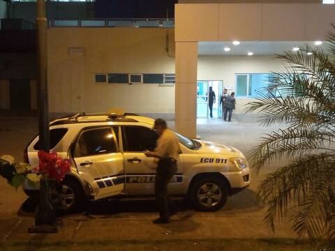Una mujer fue detenida con una pistola dentro del hospital sur de Esmeraldas