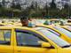 Municipio de Quito extiende plazo para entregar adhesivos a taxis legales hasta diciembre