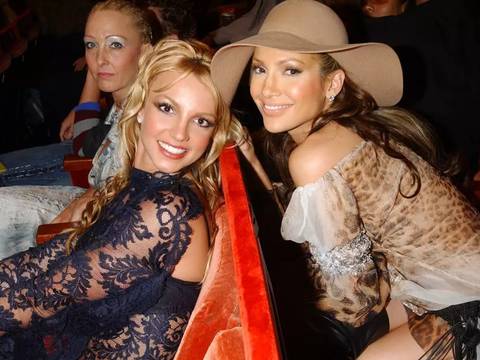 Britney Spears dice admirar a Jennifer López por la forma cómo maneja la fama: esto es lo que dice en su libro de memorias ‘The woman in me’