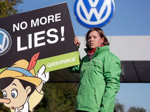 Suiza suspende venta de autos con adulteración