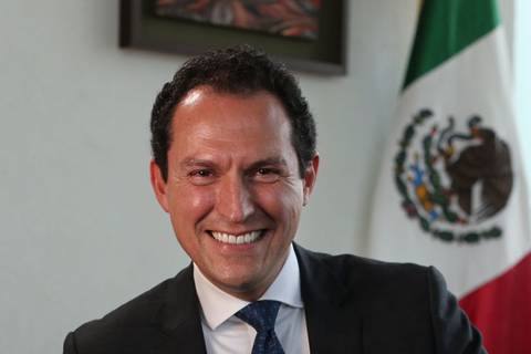 ¿Quién es Alejandro Celorio, consultor jurídico de la cancillería de México, que lidera la demanda contra Ecuador?