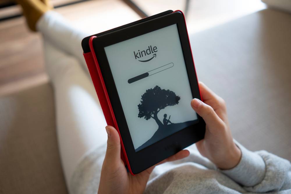 Concurso literario de Amazon y Kindle buscan una historia inédita en  español y la premian con 5.000 euros más 20 mil euros para su promoción |  Cultura | Entretenimiento | El Universo