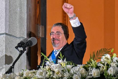 Bernardo Arévalo, investido presidente de Guatemala hasta el año 2028 tras una accidentada transición