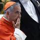 Complejas revelaciones y una llamada al papa Francisco agitan el juicio al cardenal Angelo Becciu