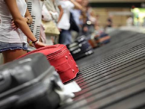 Aerolínea finlandesa anuncia que comenzará a pesar a los pasajeros además de su equipaje de mano